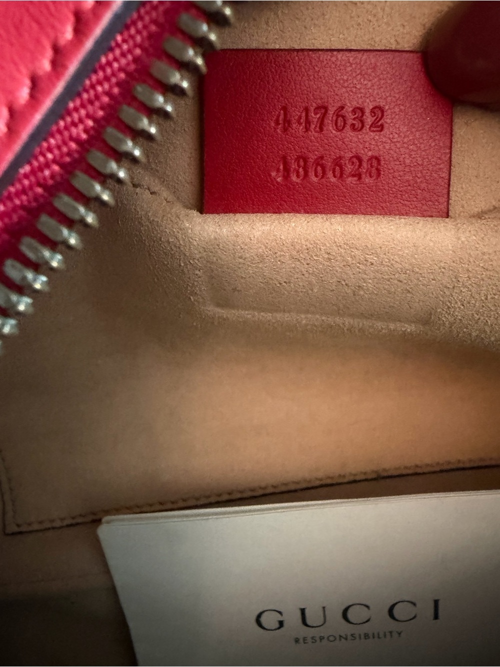 Gucci Red Marmont Matelassé Leather Camera Bag - Picture 8 of 9